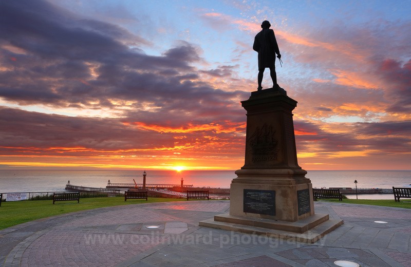 Captain James Cook monument, Whitby.    ref 4280 - North Yorkshire and Cleveland