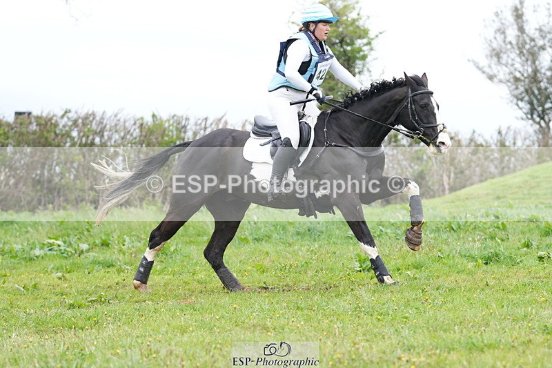 250419-130652-10061 - 424-Issy.Hollidge-CORBETT