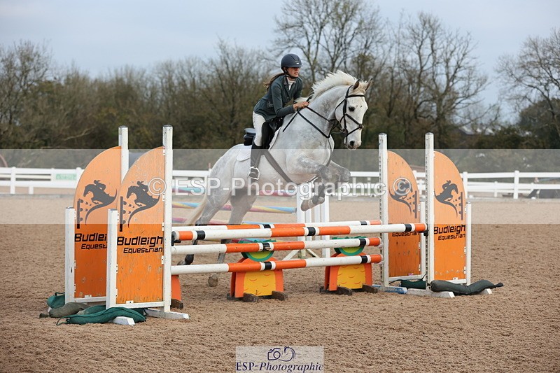 241101A-083948-00337 - FRI Cls 2 British Novice and 90cm Open