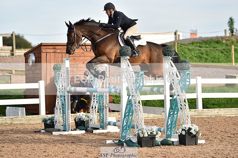 231015A-161958-09300 - Cls 27 1.10m Amateur Q 2nd R