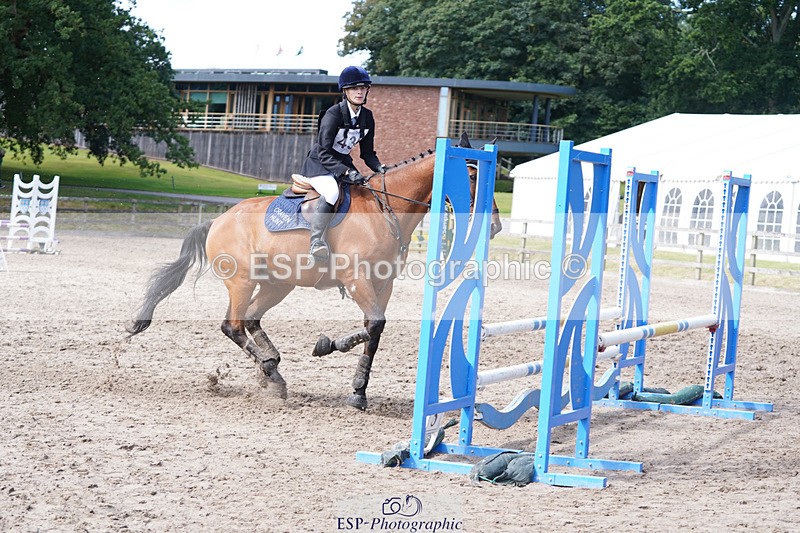 240824X-134448-27924 - 80cm Round 1 13.00 to 14.00