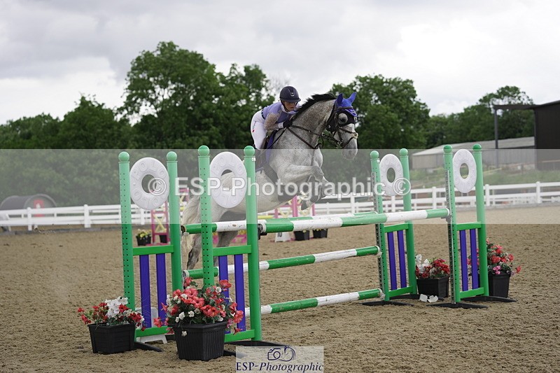 230625A-151508-04500 - Cls 12 Children on Horses 95cm + 1.15m
