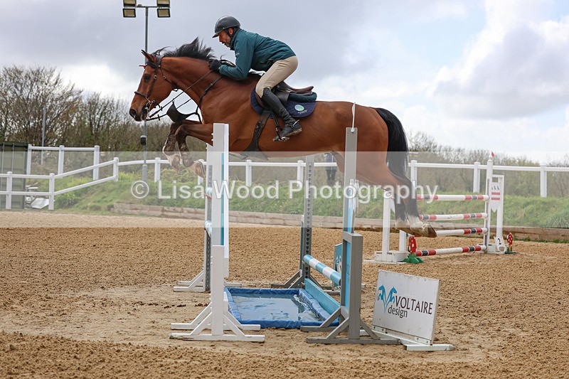 3E7A2459 - Class 9: Senior 1.30m open