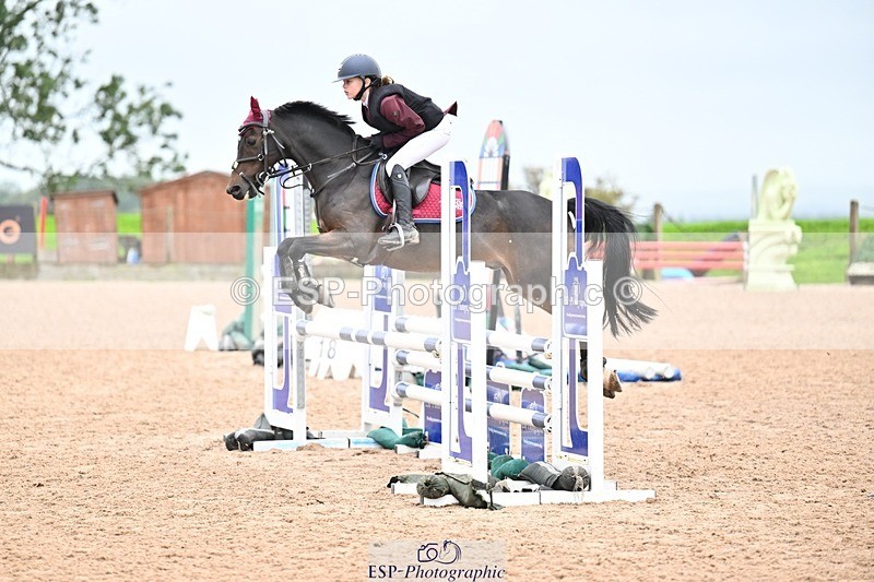 250920-154848-01788 - Cls 21 Pony Intro 80cm Derby