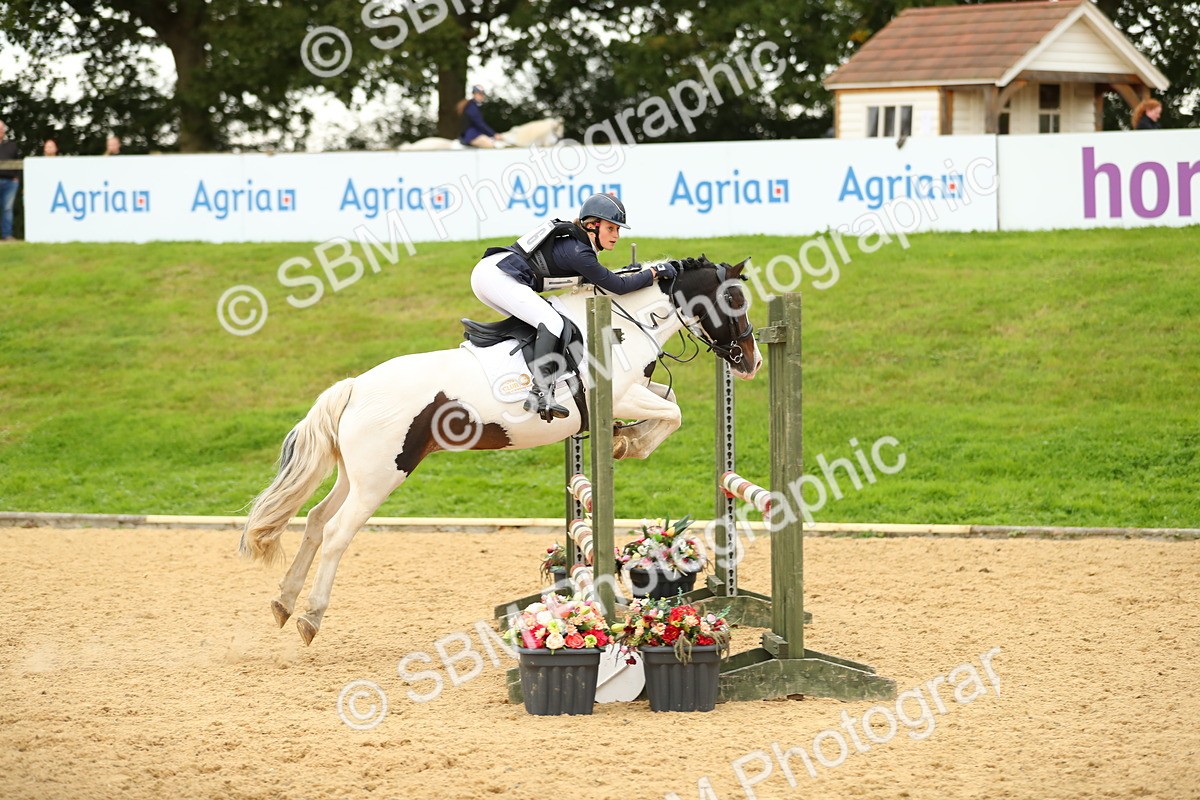 SBM_75984 - J19 - Junior 90cm Supreme Championship