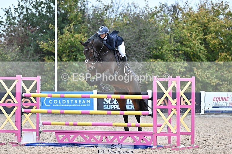 251015-152636-00897 - Cls 6 Foxhunter and 1.20m Open