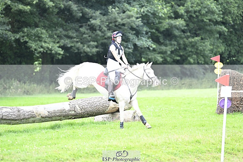 240804-162738-17963 - 614-Jessica_Lee-TULLY_FLOWER