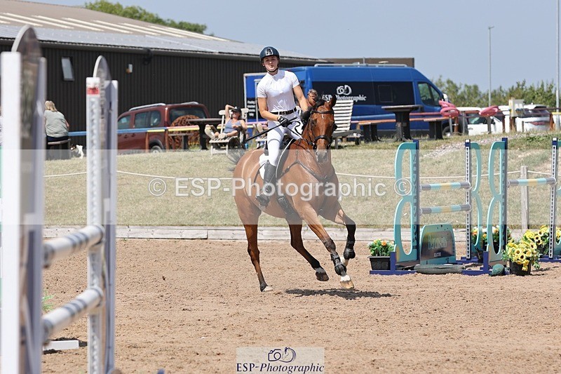 250725-140031-03123 - Cls 3 Snr Foxhunter