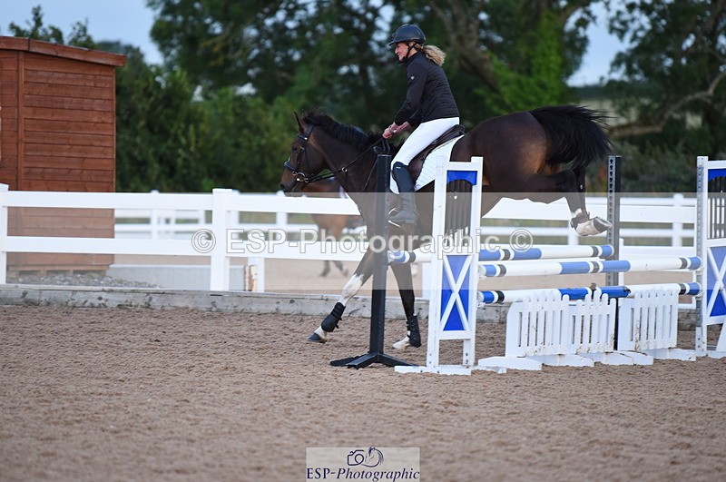 230718A-194230-00743 - 90cm