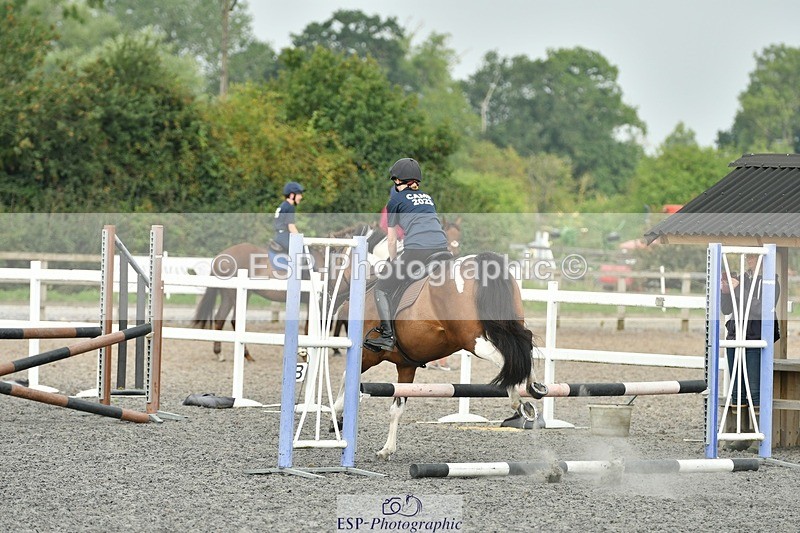 230817-091205-00098 - Theo's 1st Group - Arena