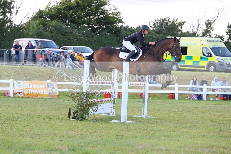 3E7A4617 - Class C1: Showjumping Senior Newcomers/1.10m open