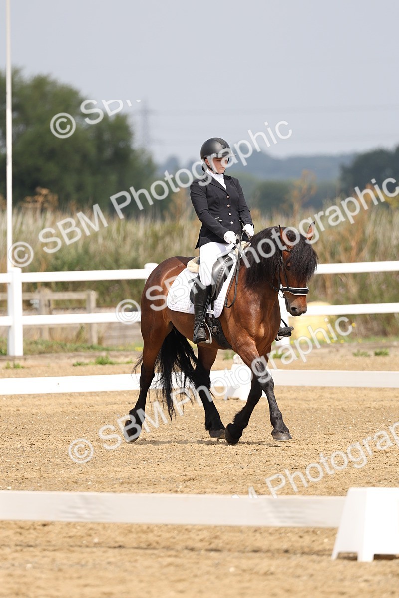 SBM_005835 - Class 6 - Novice 6 - 10.26-11.29