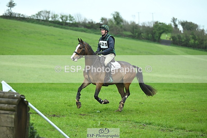 250419-105140-08077 - 425-Ollie.Martin-MIH.POP.SOCKS