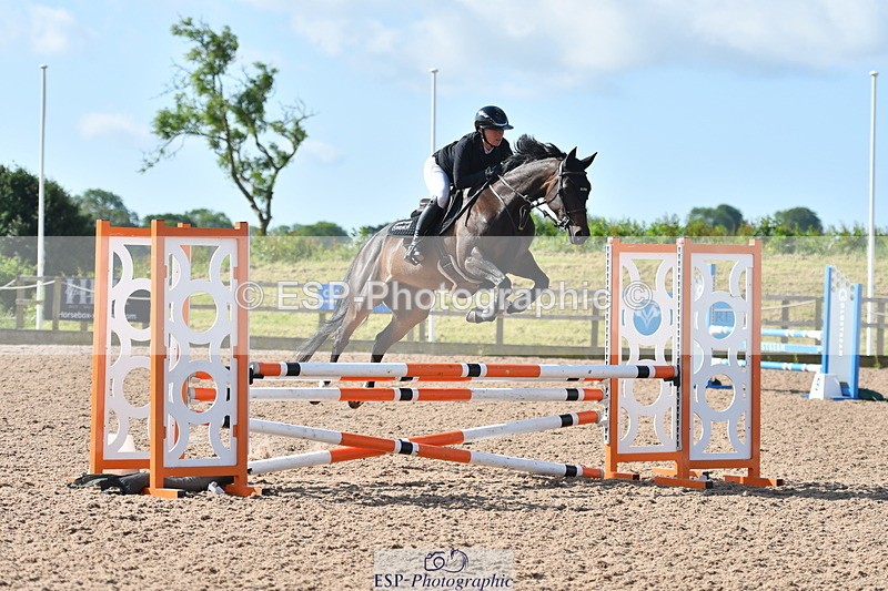 240609A-090009-03189 - Cls 15 Snr British Novice and 90cm Open