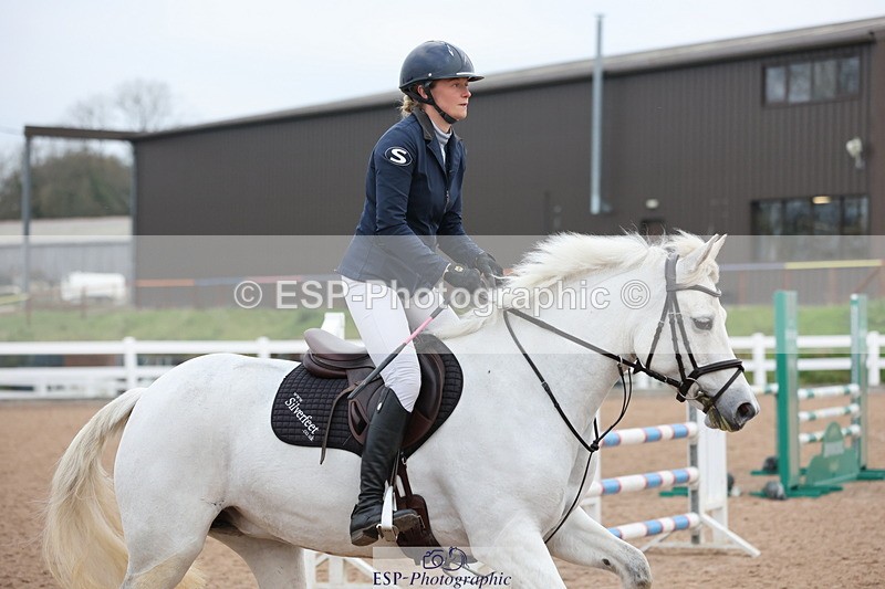 241101A-081112-00091 - FRI Cls 2 British Novice and 90cm Open