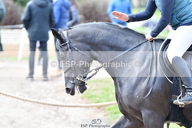 240324-124518-02659 - Cls 9 Snr 1.05m Open