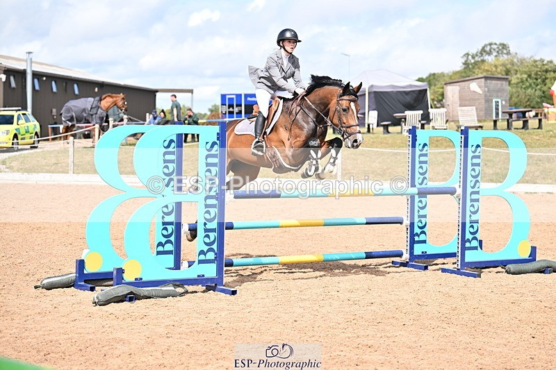 250827B-134122-00625 - Cls 4 Snr Newcomers 1.10m