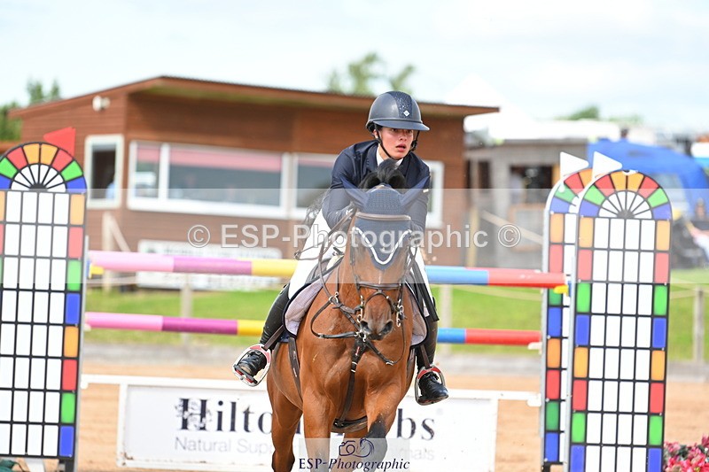 230721A-154315-07391 - Cls 10, 2 Star Big 1.45m Start to break