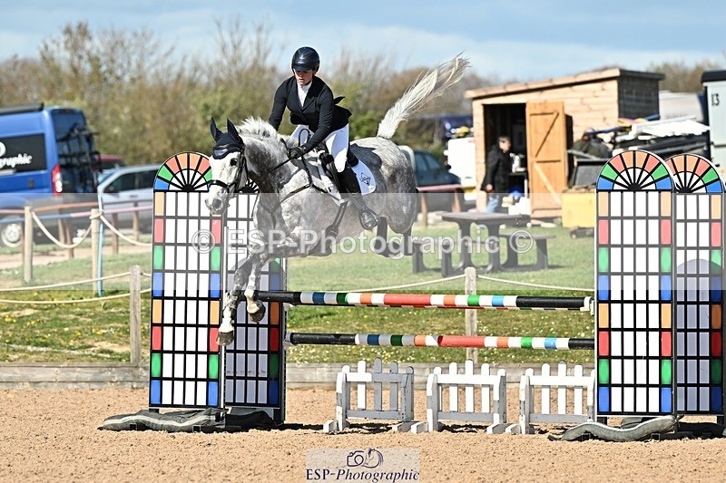 250416-153432-01793 - Cls 6 Foxhunter and 1.20m