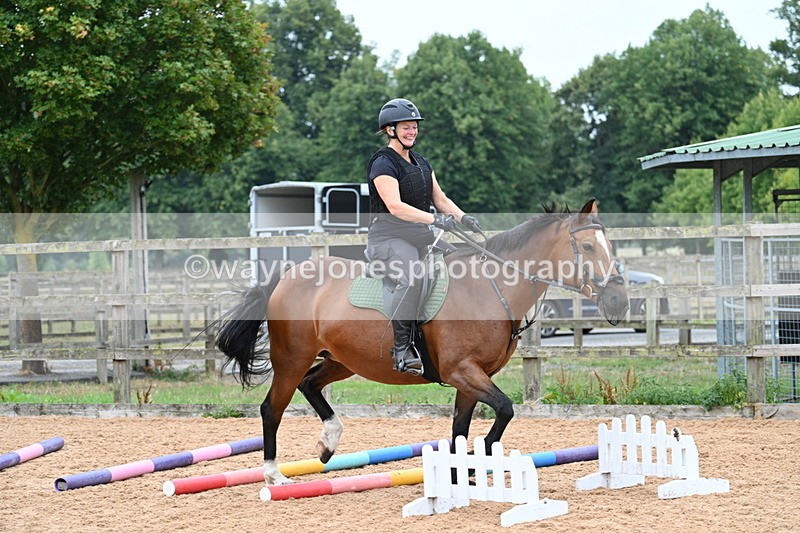 WJ7_8548 - Poles 11:00am