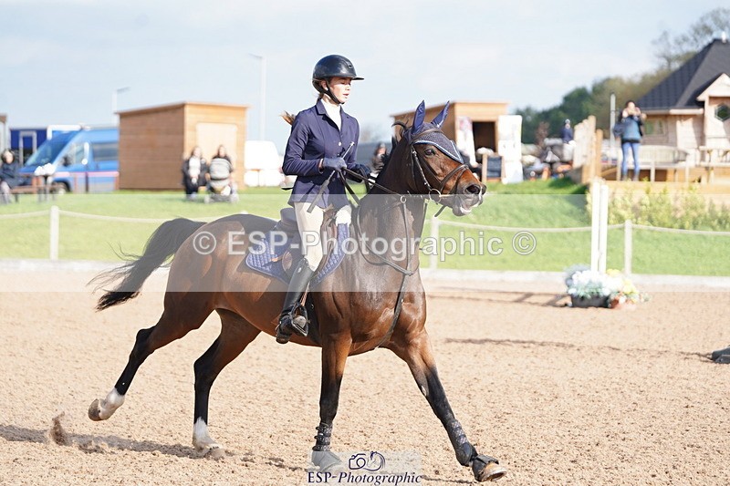 241005A-102118-04444 - SAT Cls 8 Snr British Novice & 90cm Open