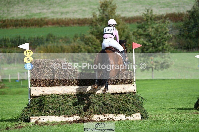 251024A-132728-12060 - B-149-Kate.Rowe