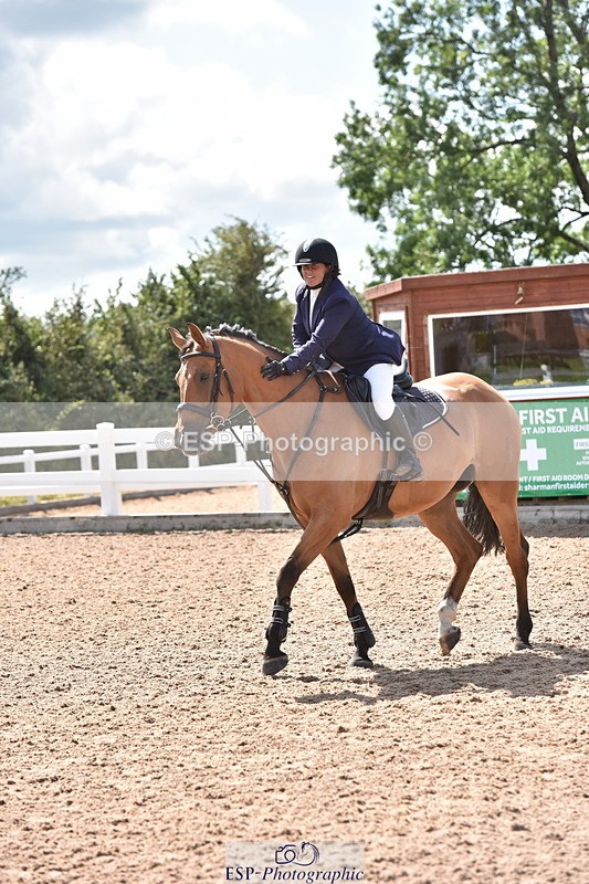 230806A-111216-01352 - Cls 17 Snr Discovery & 1m Open