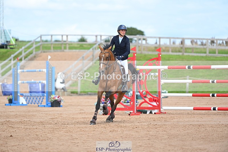 230721A-154422-07400 - Cls 10, 2 Star Big 1.45m Start to break