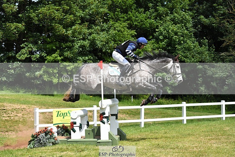 230528-134029-17098 - 461-SAUNDERSCOURT_AMBASSADOR-Adam_Trew-XC