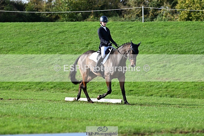 241025-113539-07172 - 548-Fenella.Redvers-DANCING.PADDE