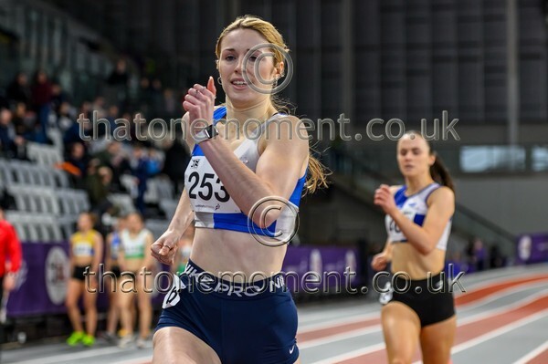 SenInd26-917170 - Track Female Set One