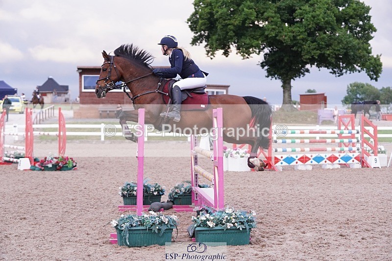 250628-203540-08624 - Cls 26 Pony Foxhunter & 1.10m Open