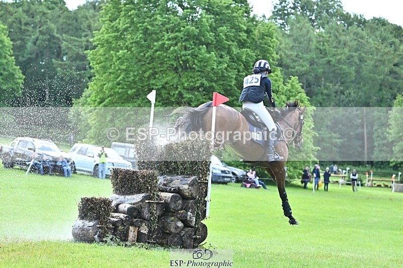 240526-113743-20613 - 425-HUMBLE_GLORY-Sophia_Hill