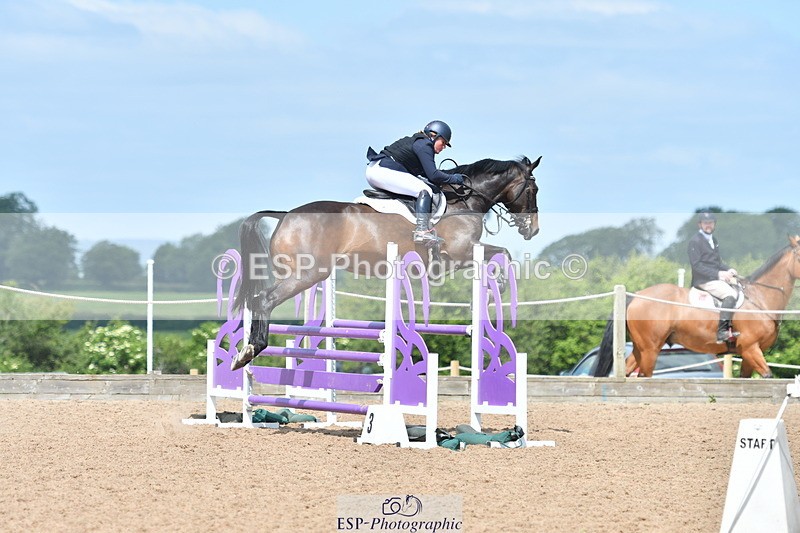 240609A-112008-04512 - Cls 17 Snr 1.05m Open