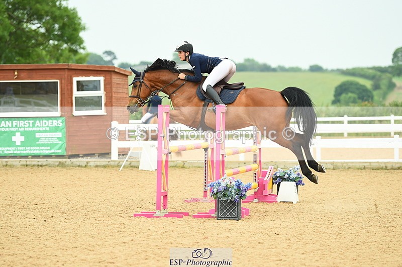 230610A-120800-03199 - Cls 24 95cm Amateur Qualifier