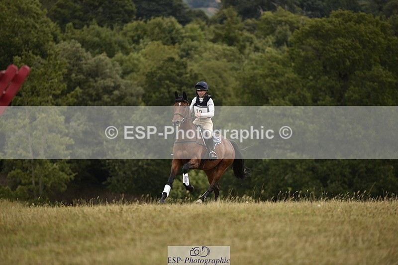 250802A-111224-01937 - A-013-Fiona.Jones-ABBY.VD.BERGHOEVE.Z