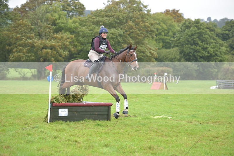 RAY_9700 - Class 2: 70cm: Corner