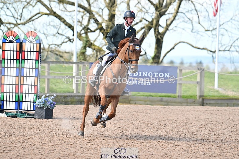 240418A-111425-02498 - Cls 5, 2 Star Medium Tour 1.35m