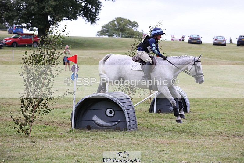 240825X-163304-37767 - 80cm XC 16.30 to 17.30