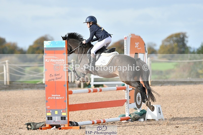 251026-121225-02800 - Cls 23+24 80cm Club and Schools