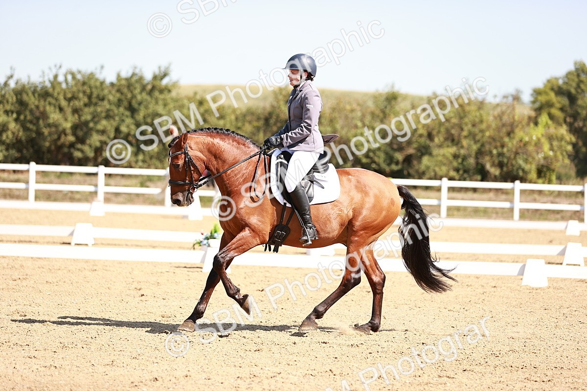 SBM_004510 - Class 12 - Novice 5 - 10.31-11.41