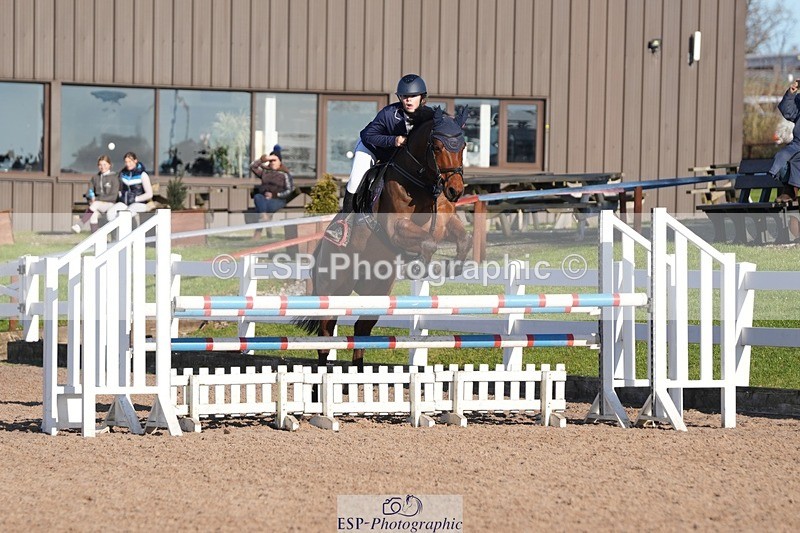 251130-120306-01143 - Cls 6 Blue Chip Pony Newcomers & 1m Open