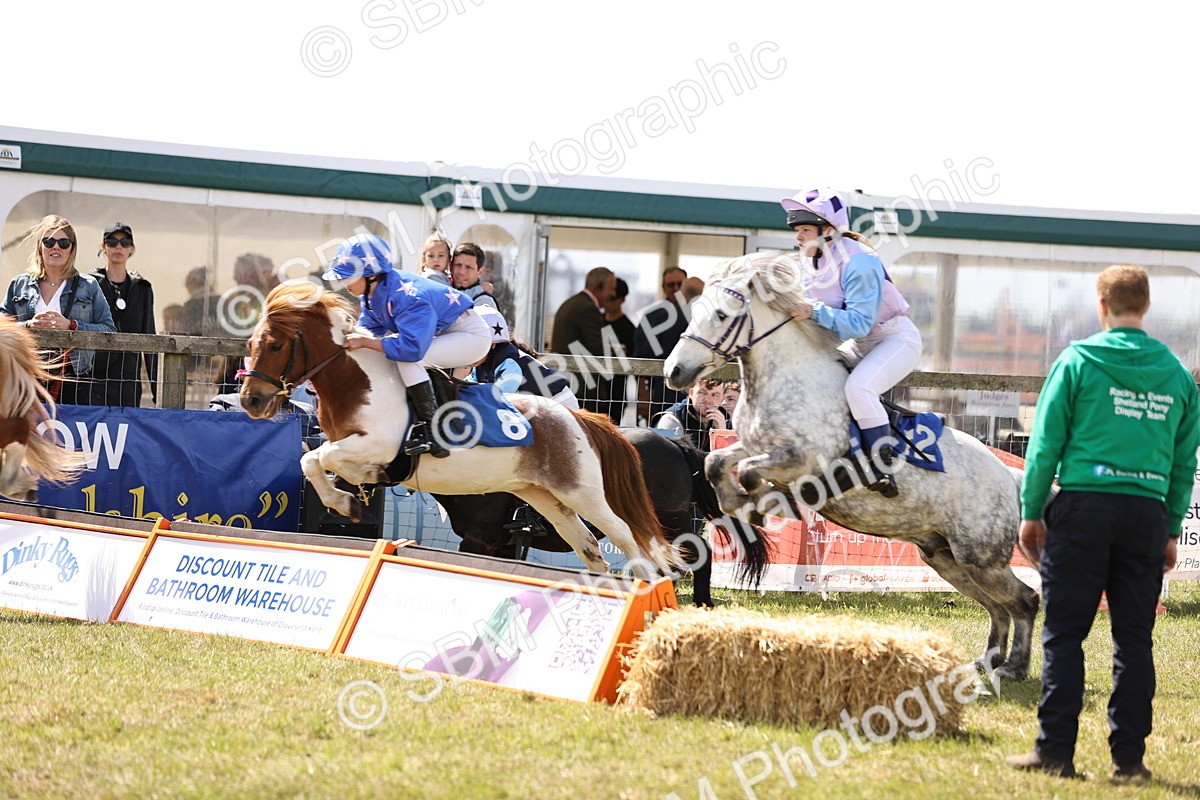 SBM_16707 - Dinky Derby