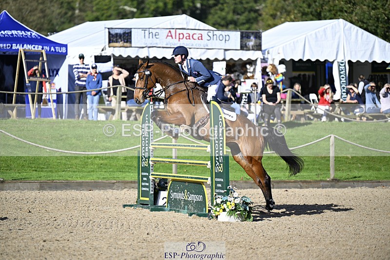 241026-113313-12455 - 013-Cameron.Beer-GREENLANES.LE.BAMBALOU