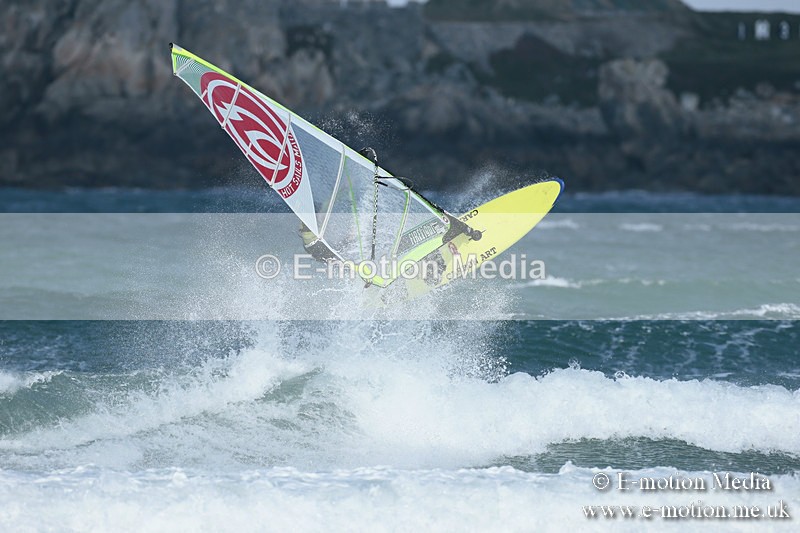 WS 020413-115 - Windsurfing