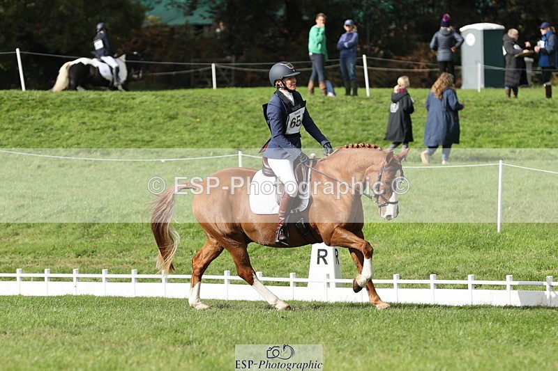 251024A-135005-12674 - H-654-Philippa.Skelton