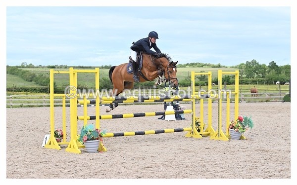 BPP_1193 - CLASS 6 FRI Senior Foxhunter/ 1.20m Open