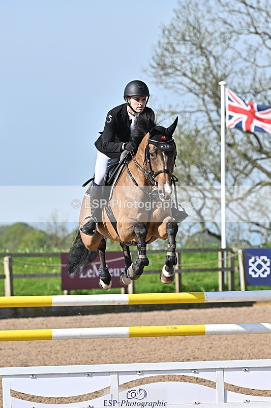 240509A-092820-00560 - Cls 8 Foxhunter