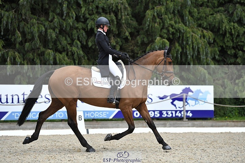 230525-153052-03269 - 327-ROMANTIC-Rosie_Fry-WEDTrotUp+DR