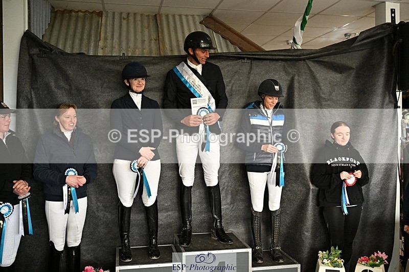260214-130642-03883 - Cls 15 Medium Silver Presentations